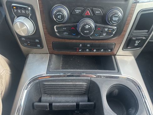 Used 2017 RAM 1500 Laramie image 22