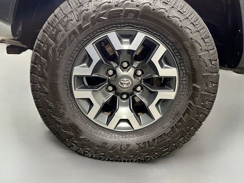 Used 2021 Toyota Tacoma TRD Off-Road RWD image 14