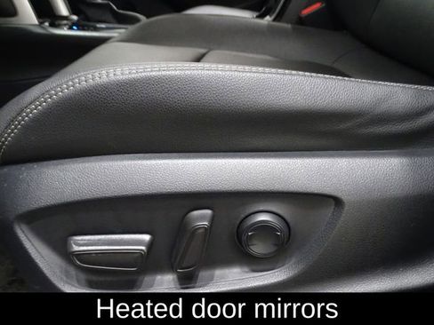 Used 2022 Toyota Corolla Cross XLE image 20