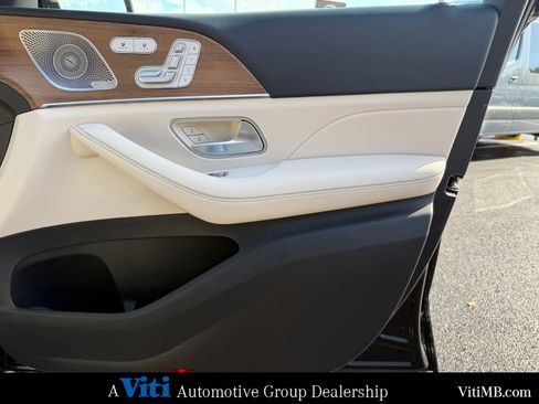 Certified 2022 Mercedes-Benz GLS 450 4MATIC image 29