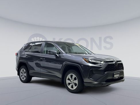 Used 2024 Toyota RAV4 LE AWD/4WD image 22