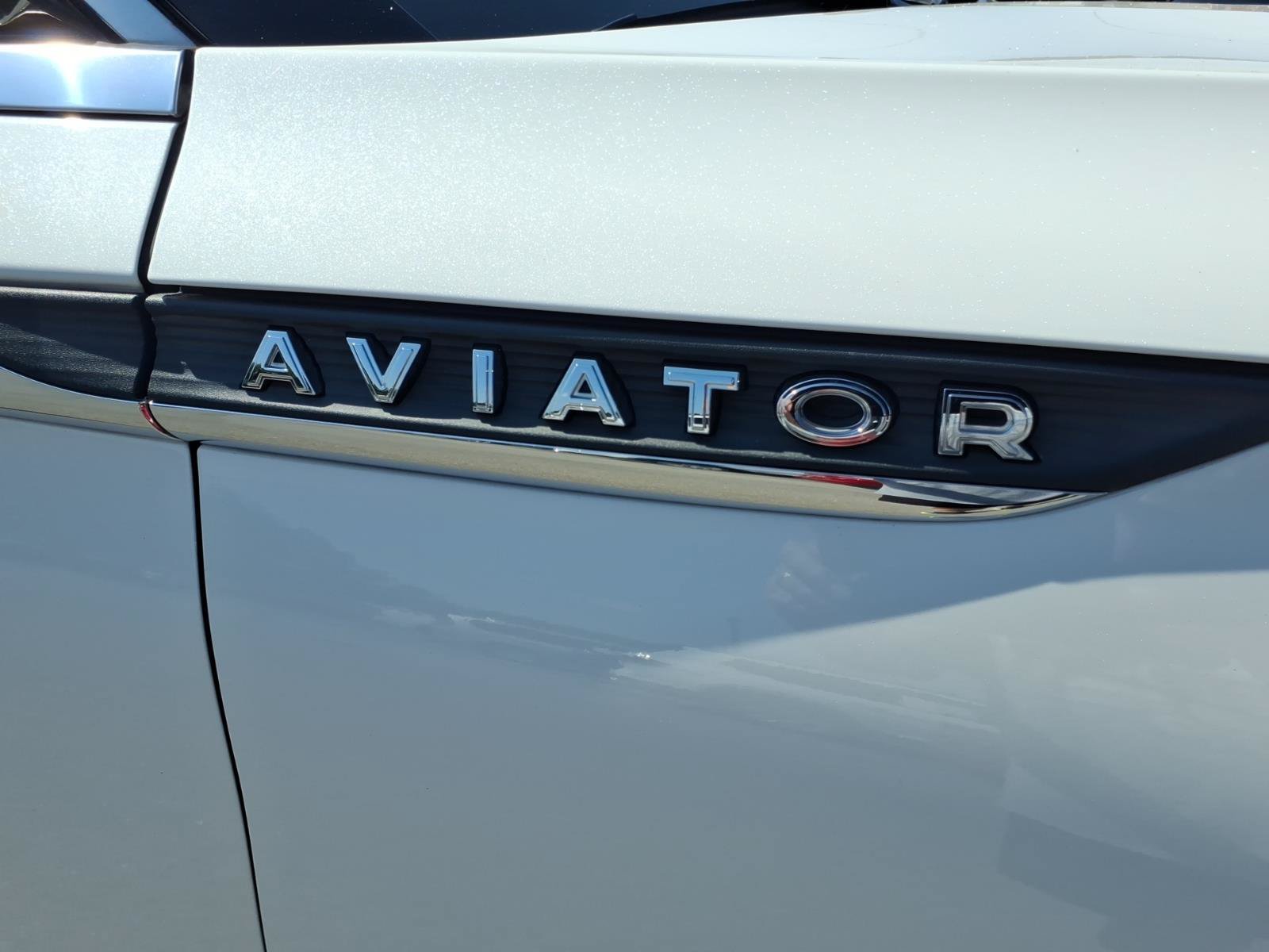 Used 2020 Lincoln Aviator Reserve w/ Equipment Group 202A AWD/4WD image 8