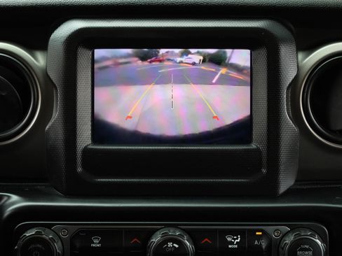 Used 2021 Jeep Wrangler Sport AWD/4WD image 37