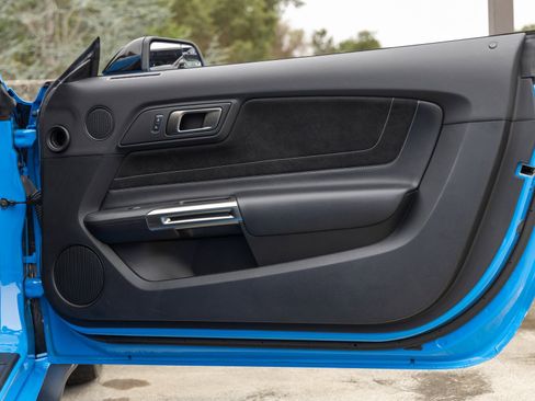 Used 2017 Ford Mustang Shelby GT350 image 41