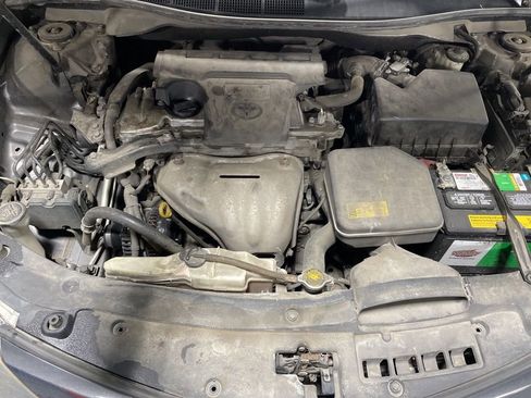 Used 2014 Toyota Camry SE image 16