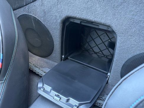 Used 2022 BMW Z4 M40i w/ Premium Package image 16