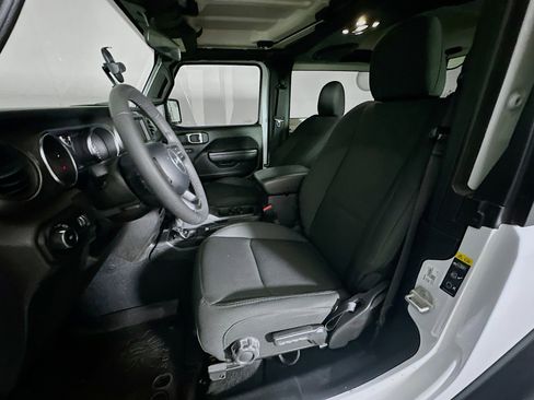 Used 2023 Jeep Wrangler Sport S image 13