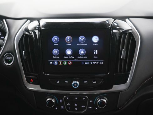Used 2020 Chevrolet Traverse LT AWD/4WD image 16