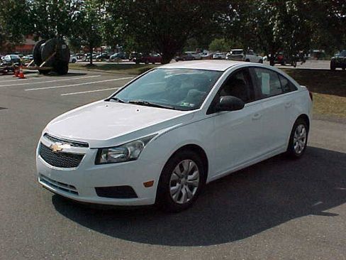 Used 2013 Chevrolet Cruze LS FWD image 27