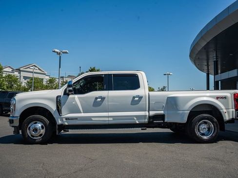 Used 2023 Ford F350 Lariat w/ Chrome Package AWD/4WD image 4