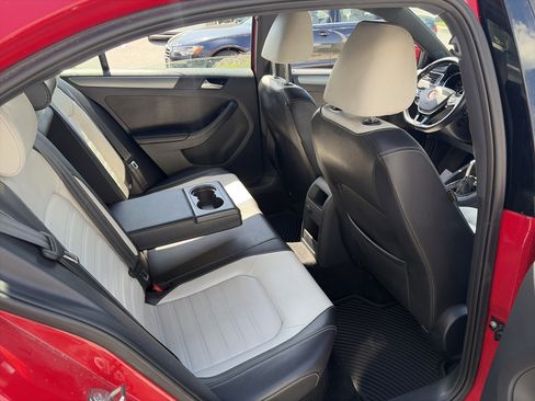 Used 2016 Volkswagen Jetta Sport w/ Lighting Package FWD image 21