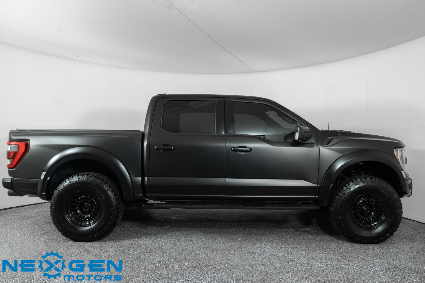 Used 2023 Ford F150 Raptor w/ Equipment Group 802A Raptor R AWD/4WD image 48