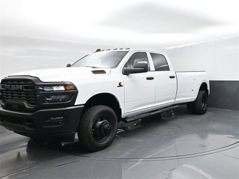 Used 2025 RAM 3500 Tradesman image 4