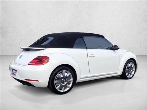 Used 2016 Volkswagen Beetle 1.8T S FWD image 9