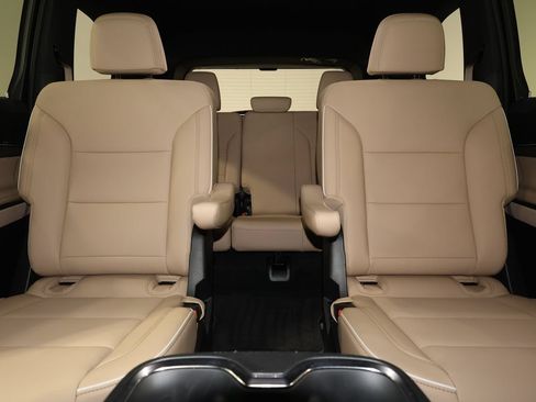 Certified 2026 Buick Enclave Preferred w/ Power Package FWD image 33