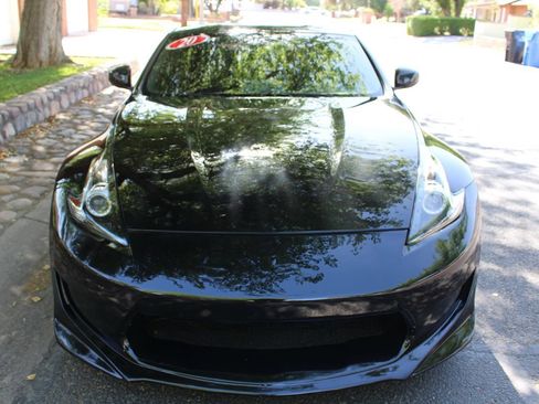 Used 2019 Nissan 370Z Coupe w/ Z34 Heritage Edition - Black image 15