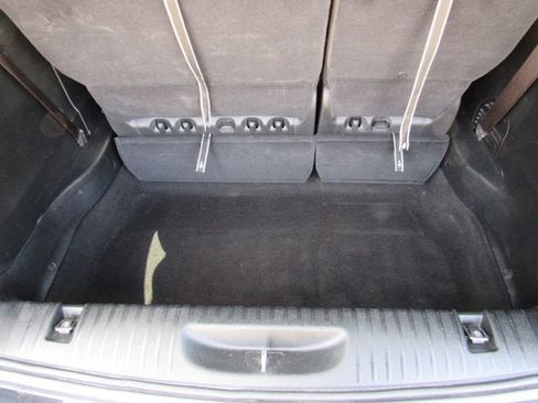 Used 2025 Chrysler Pacifica Select FWD image 38