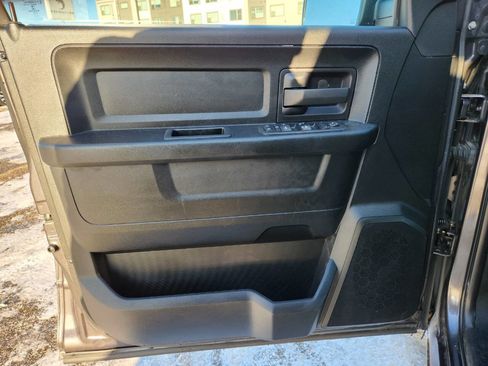 Used 2018 RAM 1500 Express w/ Express Value Package image 19