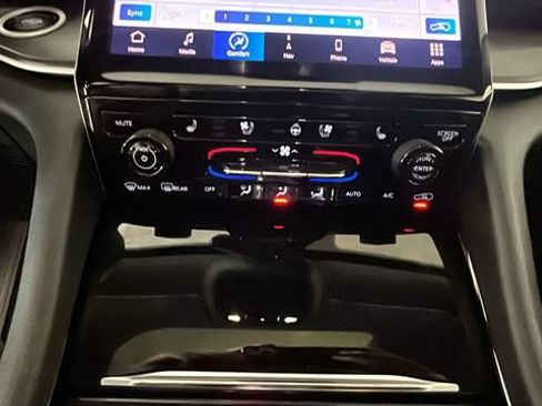 Used 2023 Jeep Grand Cherokee 4WD 4xe w/ Luxury Tech Group II image 22