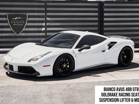 Used 2017 Ferrari 488 GTB RWD image 1
