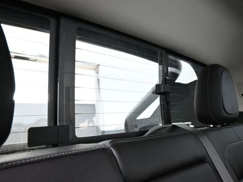 Used 2022 Chevrolet Colorado ZR2 w/ ZR2 Dusk Special Edition image 34