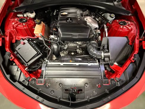 Used 2020 Chevrolet Camaro LT RWD image 20