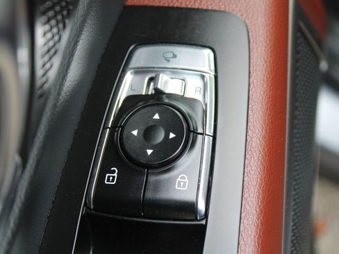 Certified 2024 Kia Telluride EX w/ EX Captain's Chair Package image 23