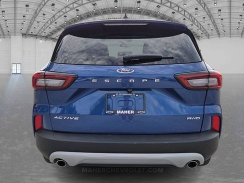 Used 2023 Ford Escape Active AWD/4WD image 6
