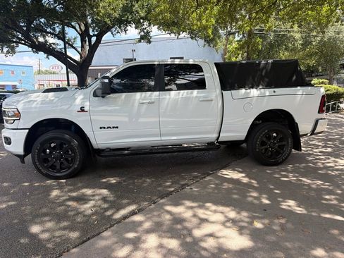 Used 2023 RAM 2500 Laramie w/ Night Edition AWD/4WD image 4