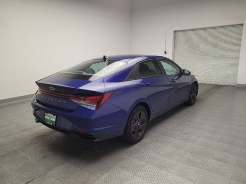 Used 2023 Hyundai Elantra SEL w/ Cargo Package FWD image 9