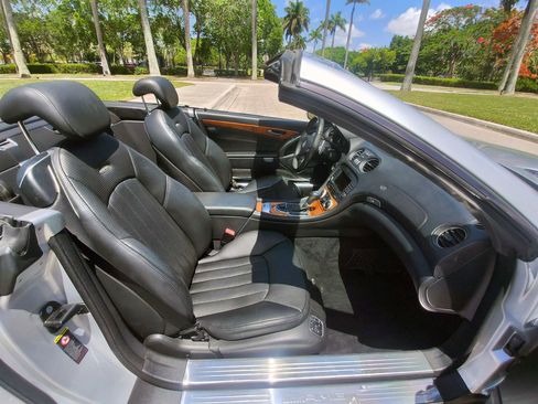 Used 2007 Mercedes-Benz SL 55 AMG image 24