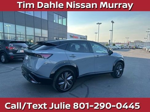 Used 2025 Nissan Ariya AWD image 12