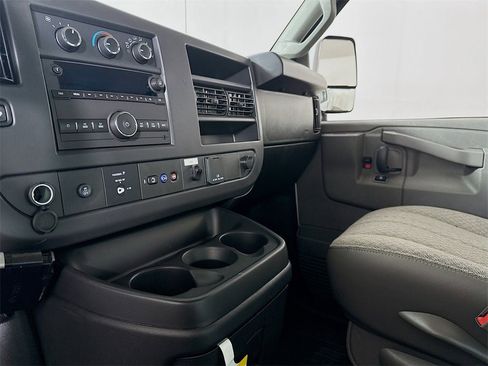 New 2025 Chevrolet Express 3500 w/ Power Convenience Package image 15