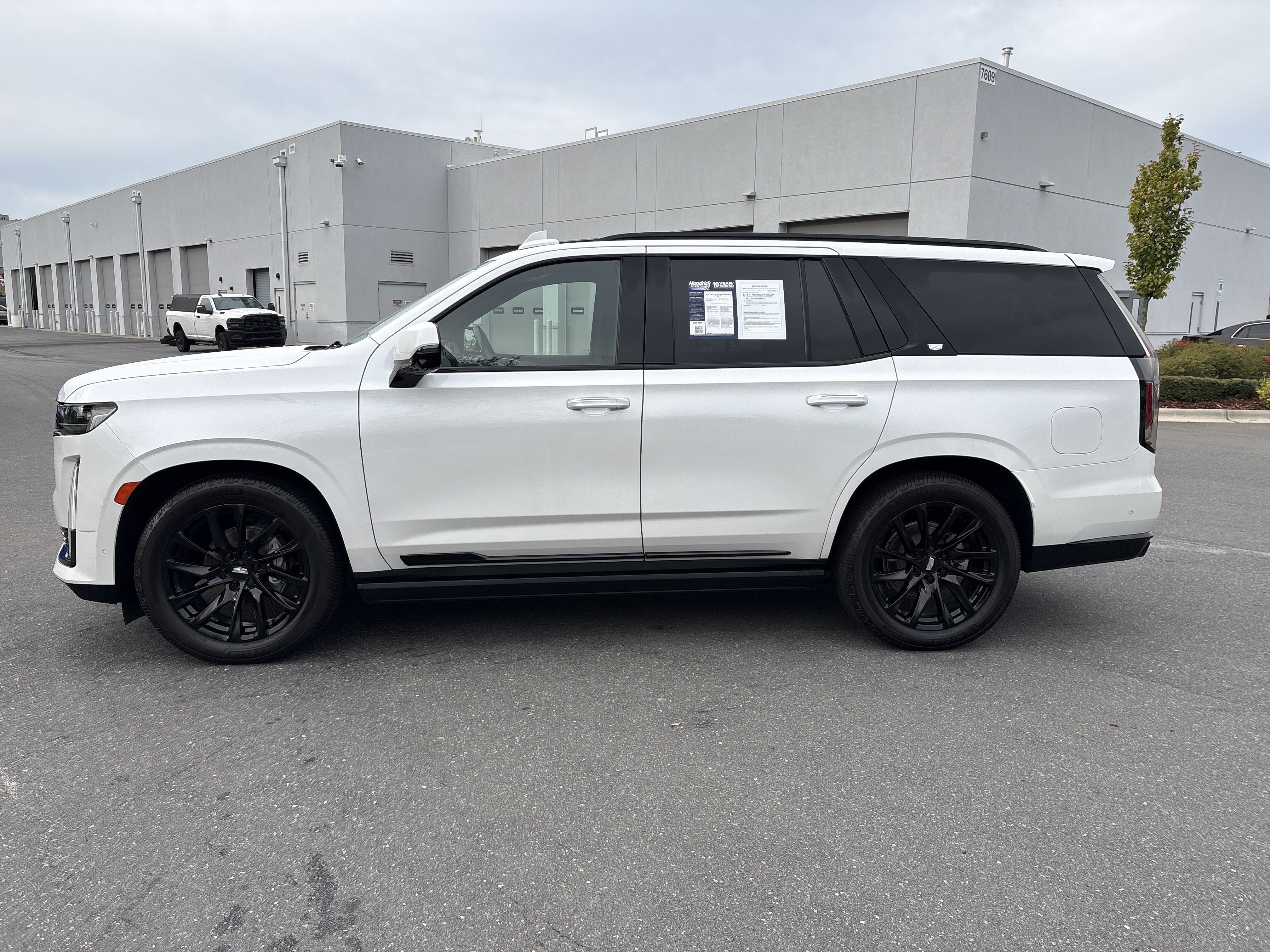 Used 2023 Cadillac Escalade Sport w/ LPO, ONYX Package AWD/4WD image 6