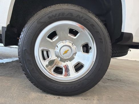 Used 2022 Chevrolet Colorado W/T RWD image 7