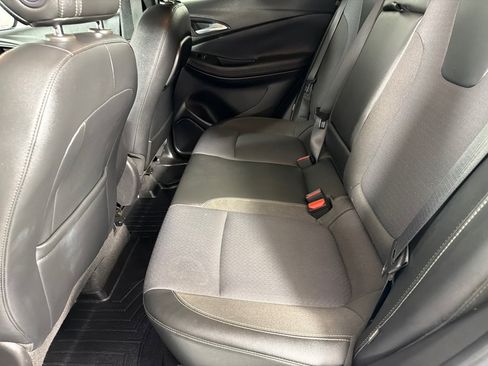 Used 2021 Buick Encore GX Select FWD image 17