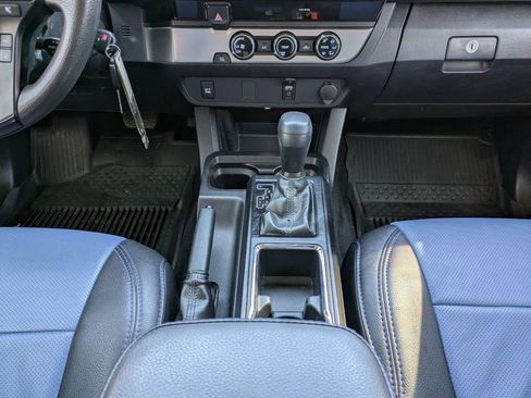 Used 2018 Toyota Tacoma SR w/ SR Convenience Package image 19