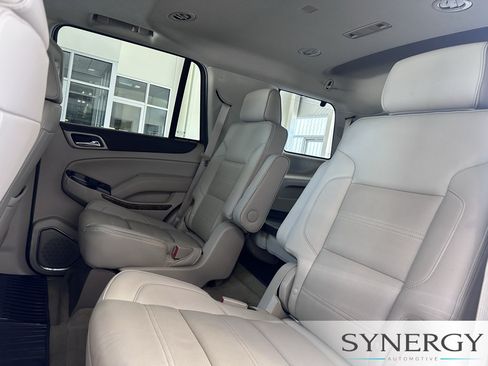 Used 2017 GMC Yukon Denali w/ Open Road Package AWD/4WD image 30