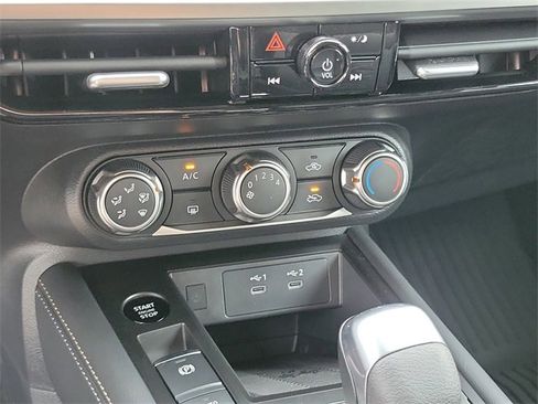 New 2025 Nissan Kicks SV image 12