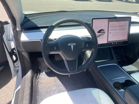 Used 2023 Tesla Model 3 Standard Range RWD image 10