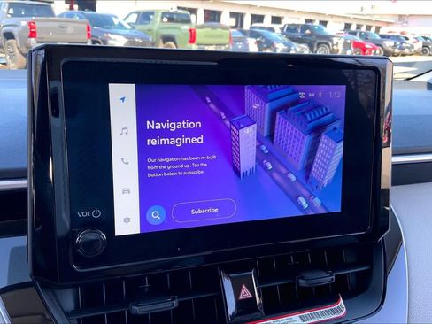 Used 2025 Toyota Corolla LE image 31