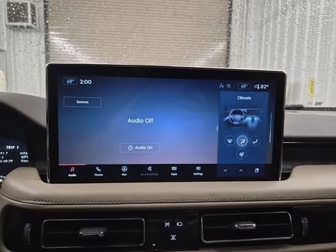 Used 2022 Lincoln Nautilus Reserve w/ Equipment Group 201A image 28