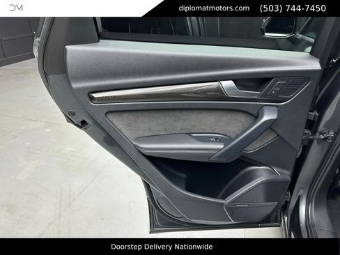 Used 2020 Audi SQ5 Premium Plus w/ Premium Plus Package AWD/4WD image 25