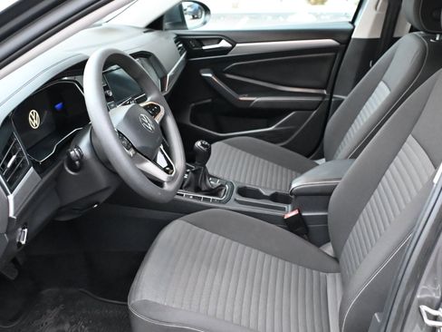 Used 2022 Volkswagen Jetta S image 13