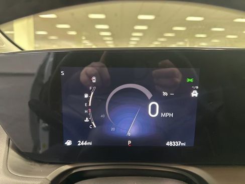 Used 2024 Buick Encore GX Sport Touring image 15