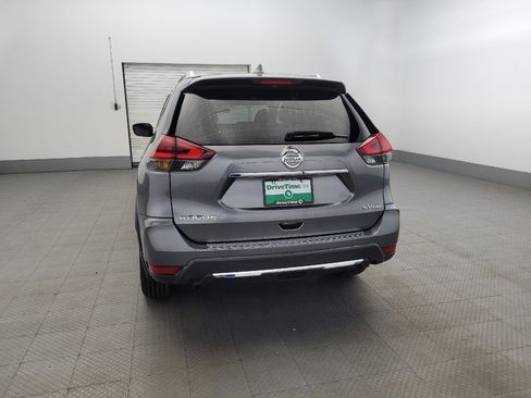 Used 2018 Nissan Rogue SV image 6