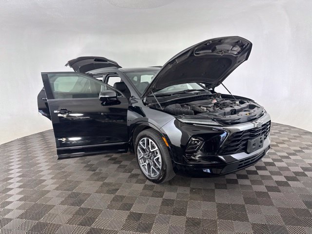 Used 2023 Chevrolet Blazer RS w/ Enhanced Convenience Package AWD/4WD image 12