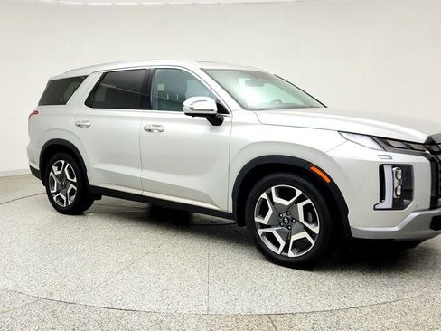 Used 2023 Hyundai Palisade Limited AWD/4WD image 3