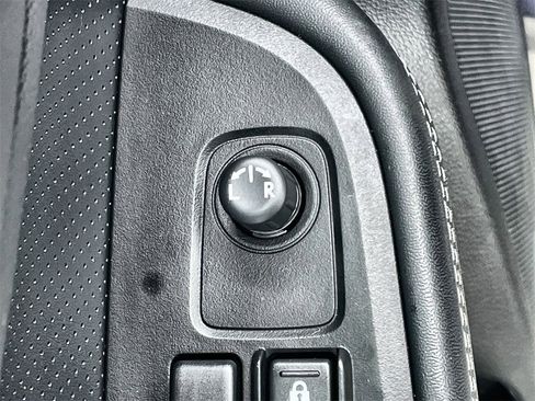 Used 2016 Subaru Legacy 2.5i Limited image 15