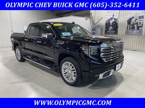 Used 2024 GMC Sierra 1500 Denali w/ Technology Package AWD/4WD image 1